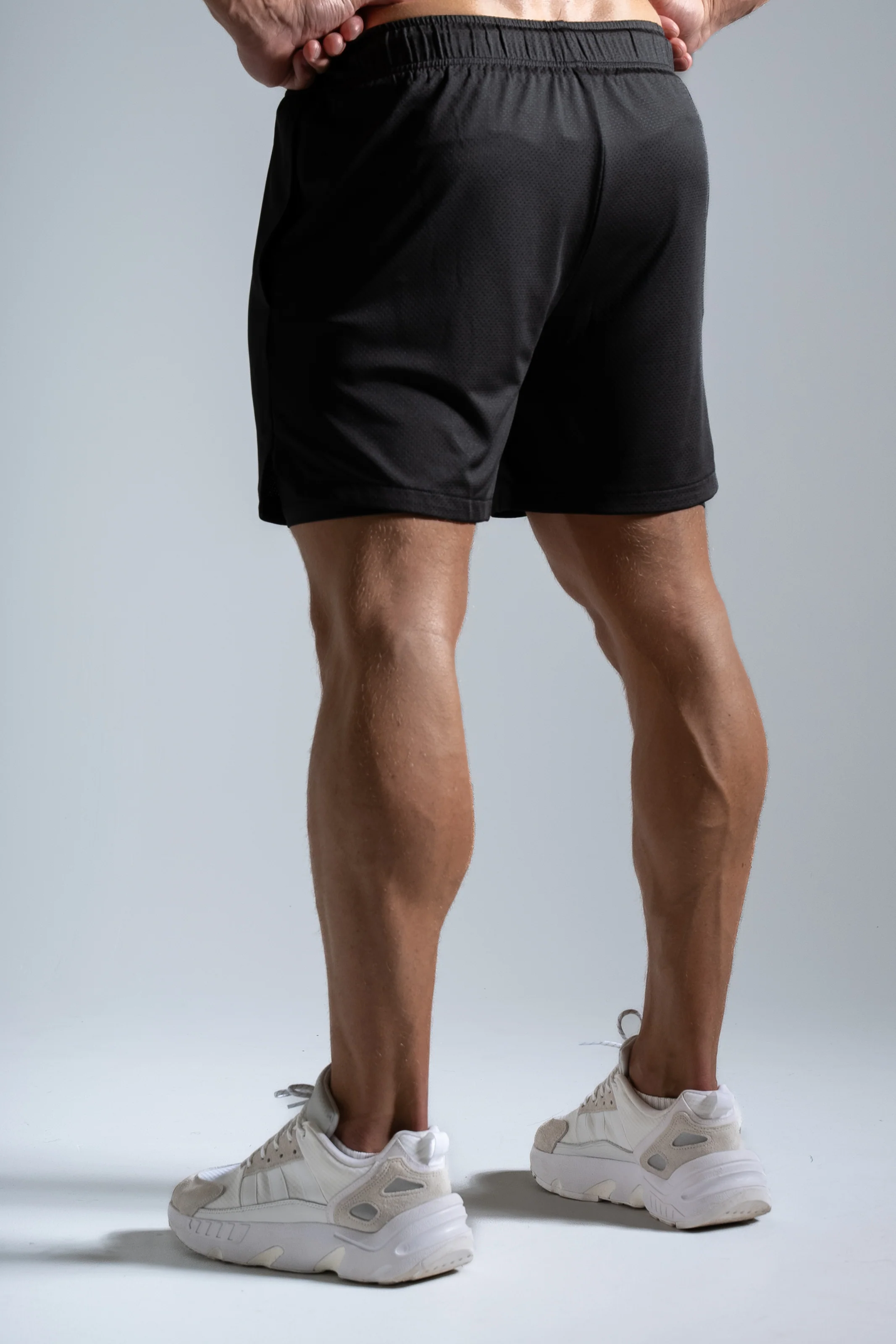 Active treenishortsit musta - Image 4