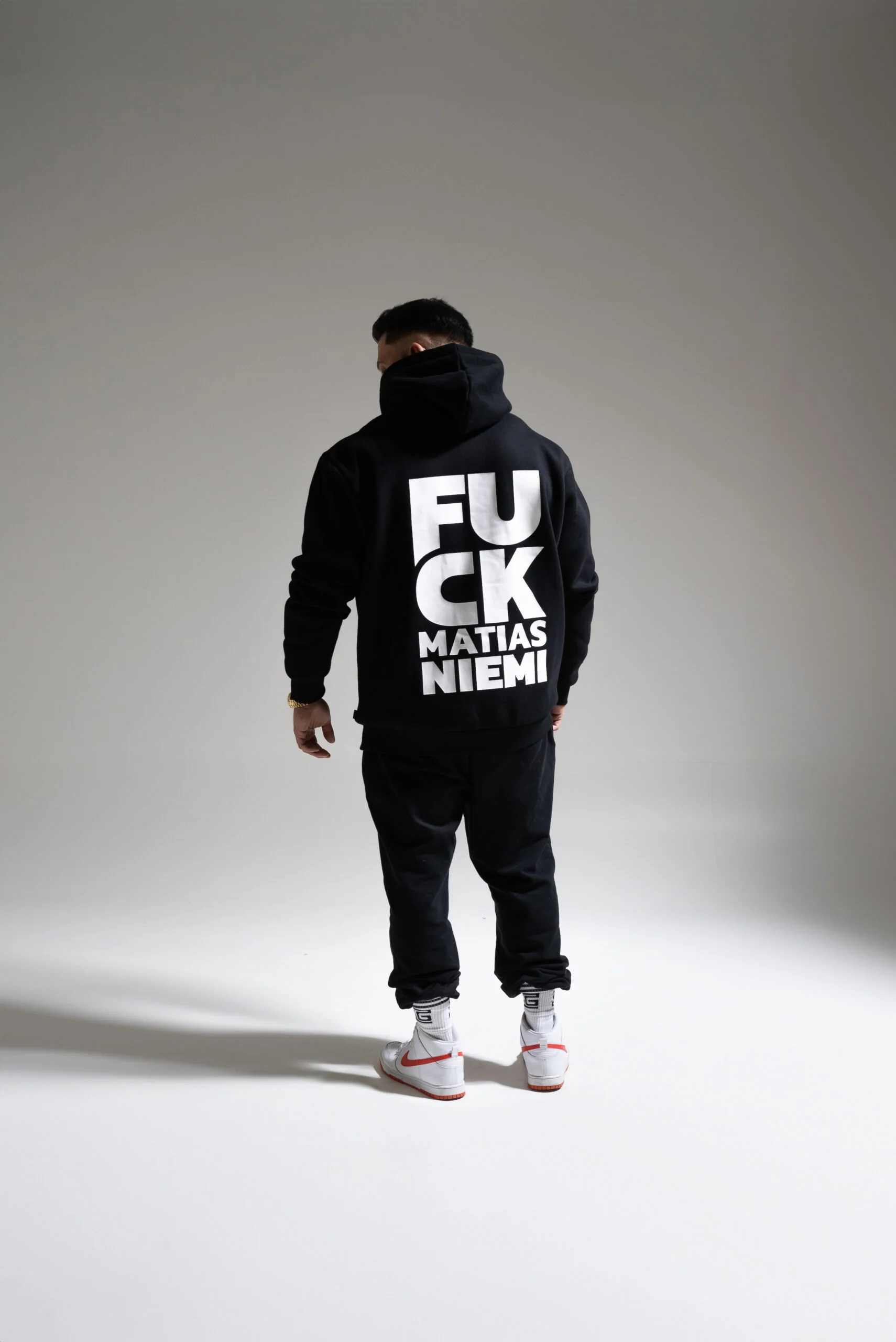 FUCK MATIAS NIEMI huppari musta - Image 3