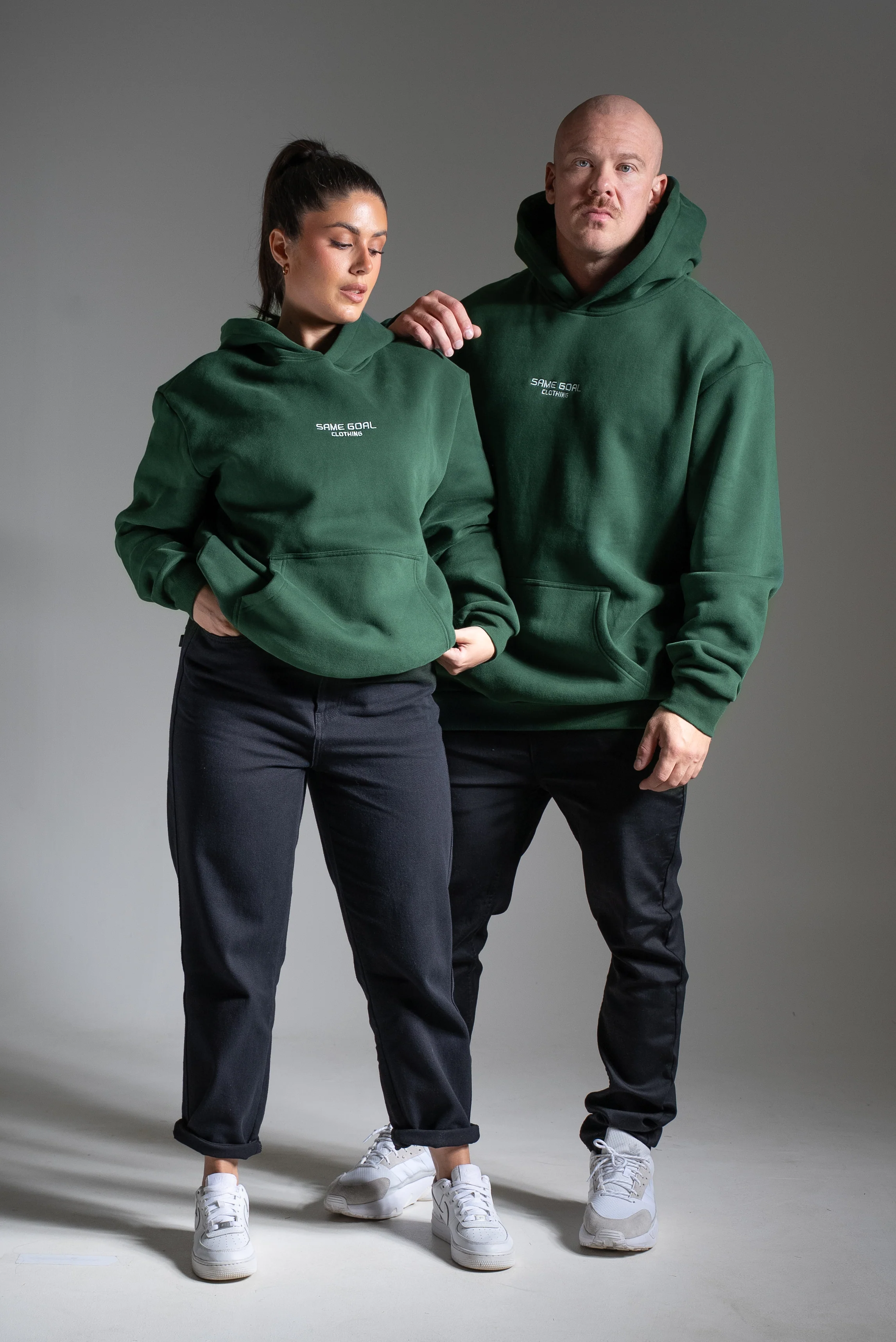 Heavy oversize huppari 3.0 tummanvihreä - Image 2