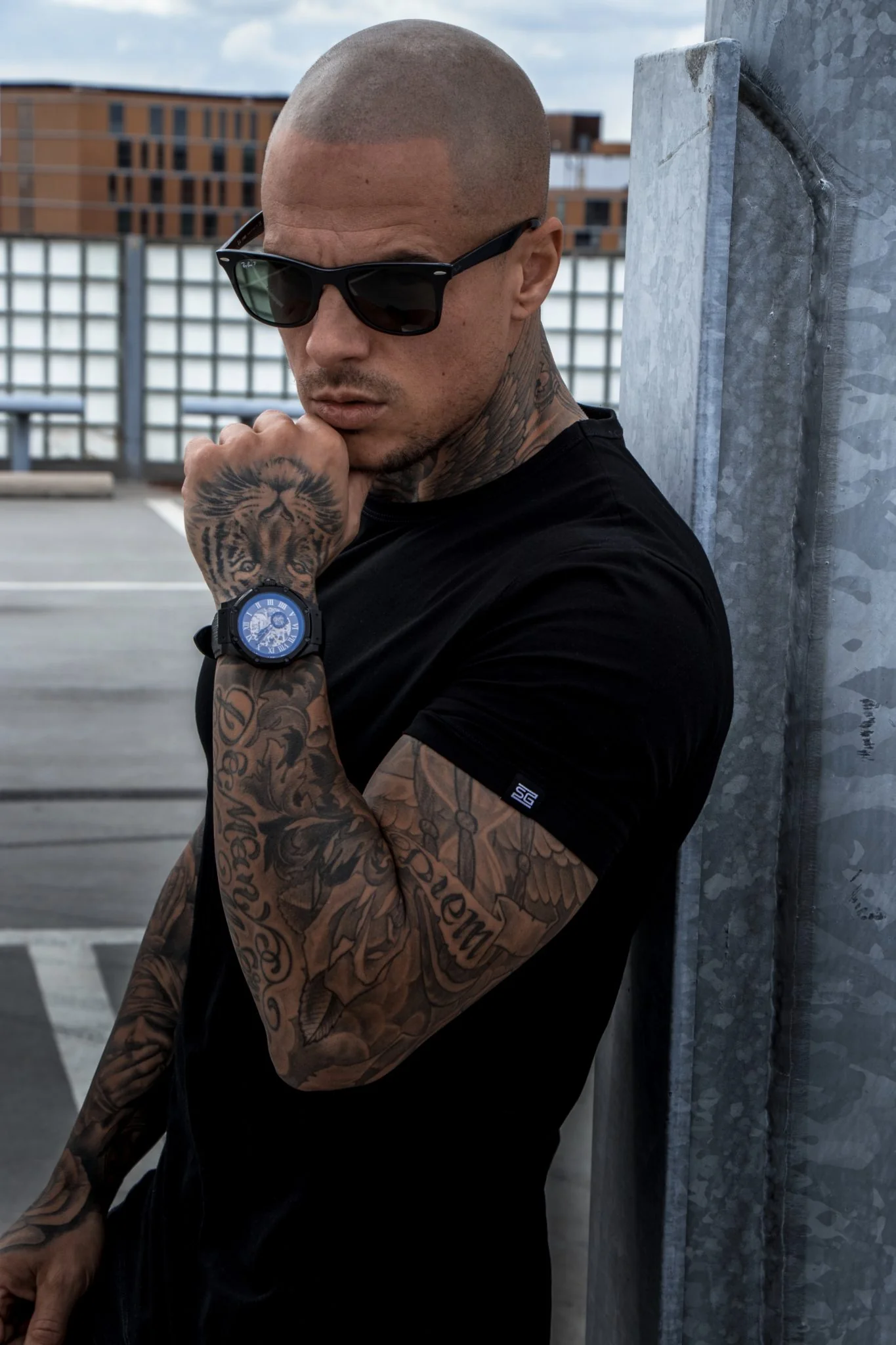 Miesten Basic o-neck t-paita musta - Image 6