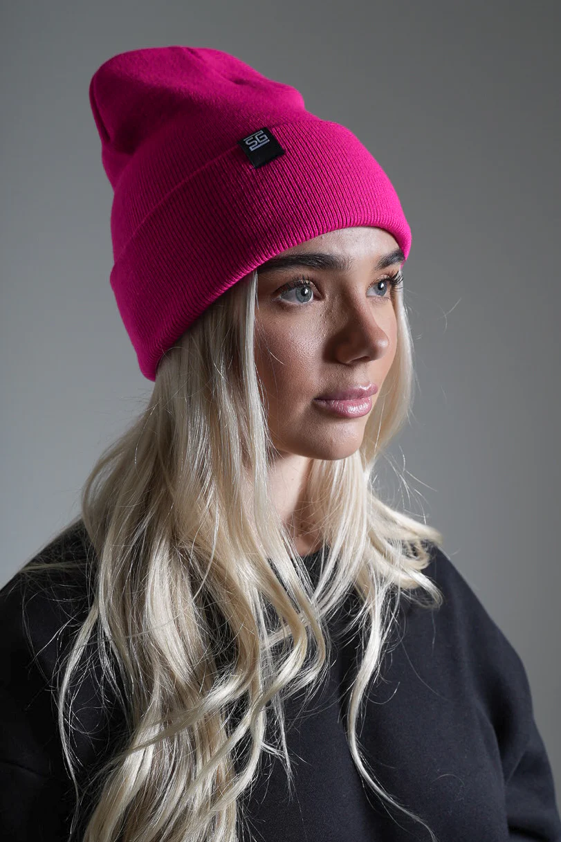 Pipo tumma pinkki