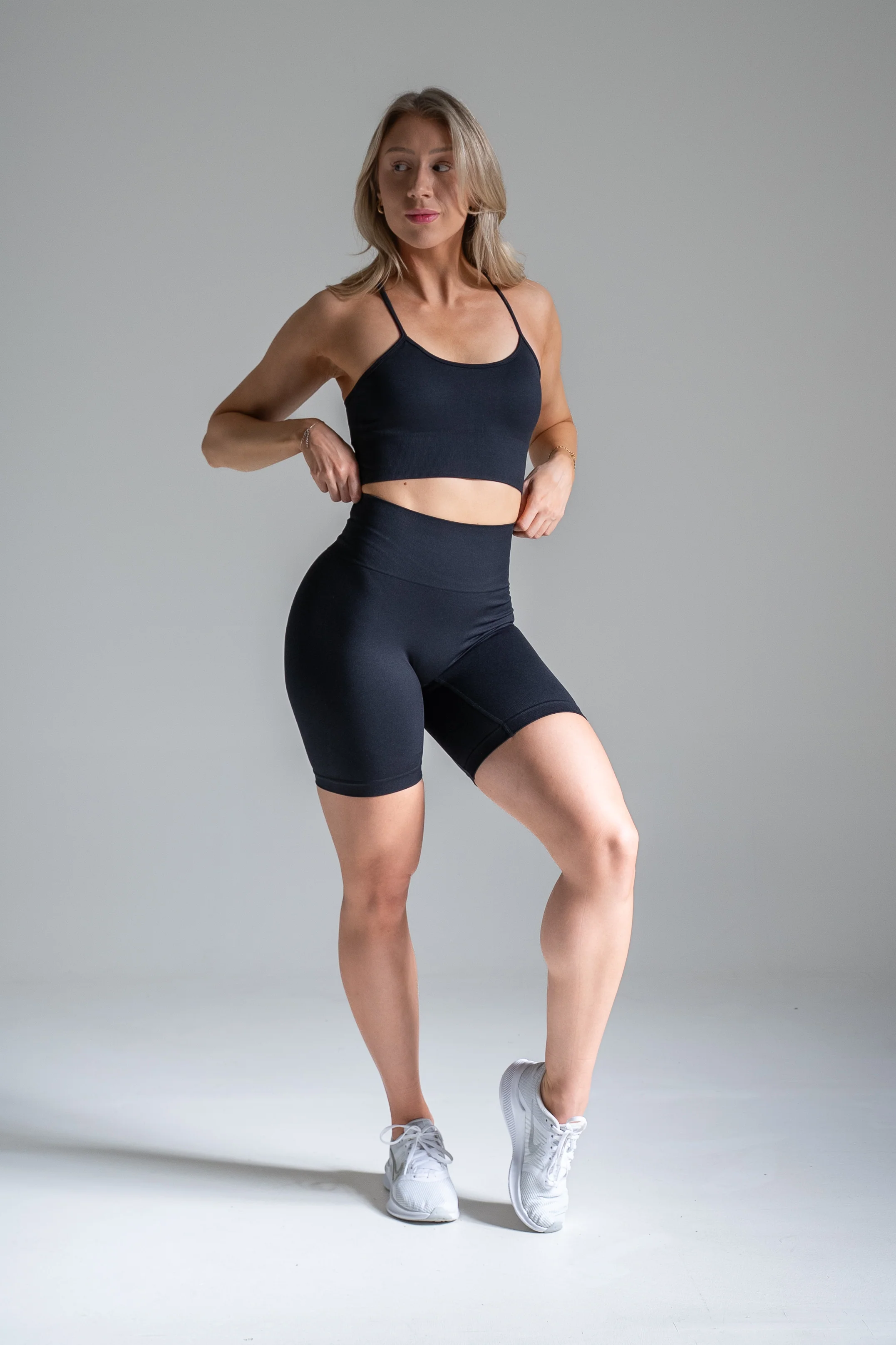 Sport seamless pyöräilyshortsit musta - Image 3